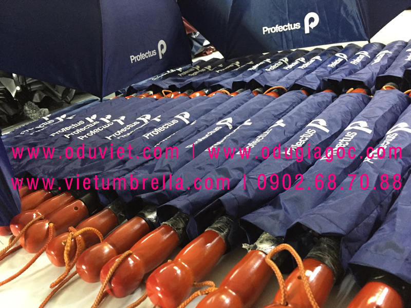 xưởng sản xuất ô dù cầm tay in logo quảng cáo